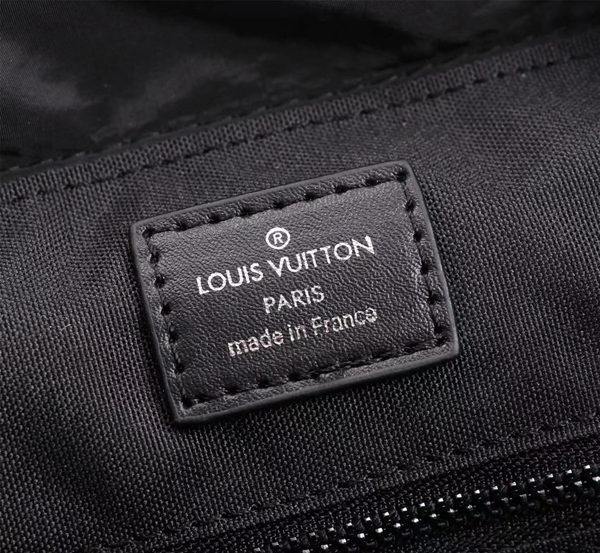 ルイヴィトンバッグ着用イメージ